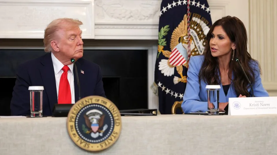 Trump Held Two-Hour Meeting With Kristi Noem as Administration Reassesses Minneapolis Strategy