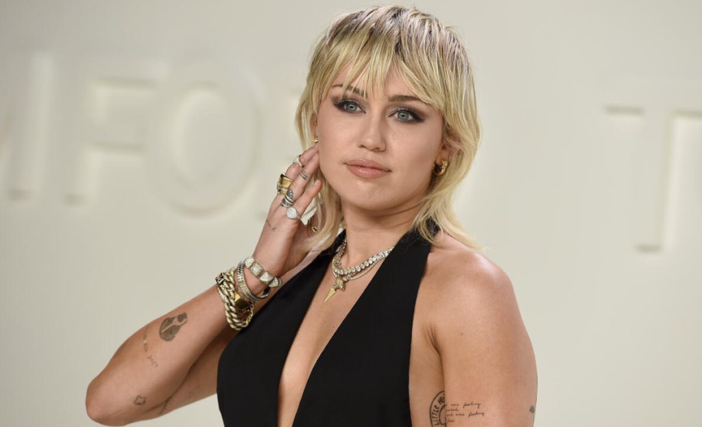 Is a jealous Miley Cyrus planning to outshine Liam Hemsworth’s big moment?