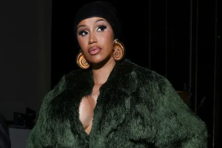 Cardi B briefly uses oxygen mask backstage during Denver concert, fans wonder why