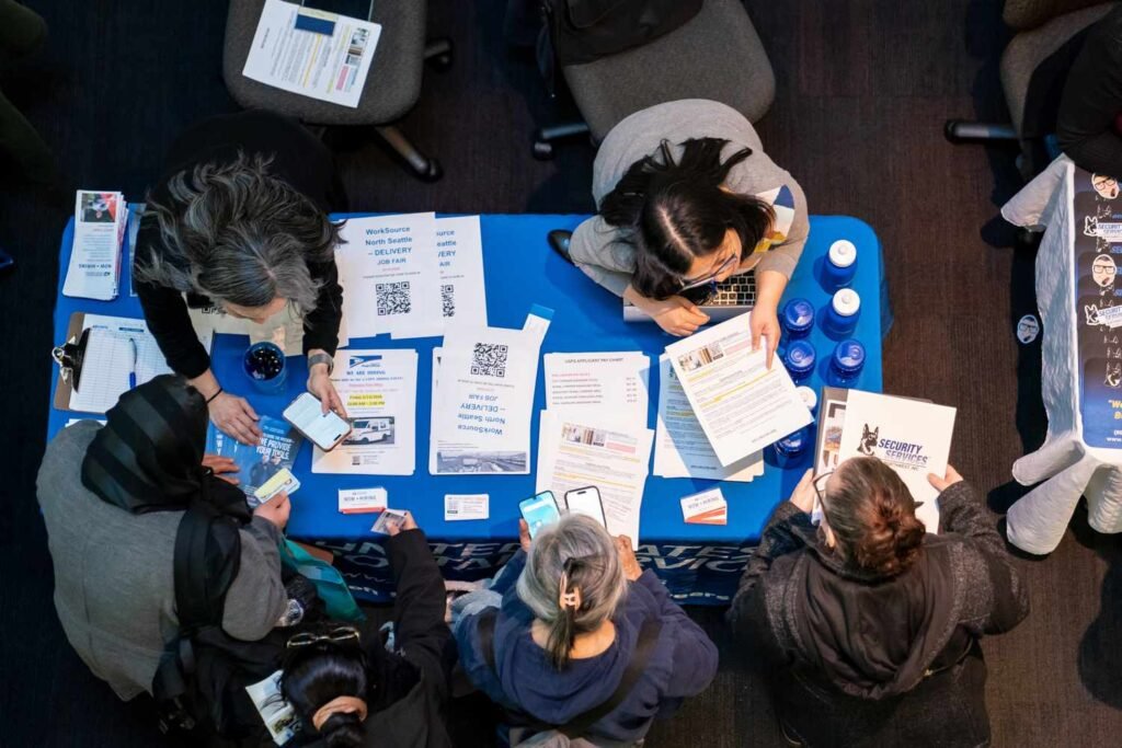 US Economy Loses 92,000 Jobs in February as Unemployment Rate Rises to 4.4%