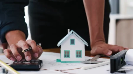 Fix-and-Flip Calculator: How Investors Estimate Profits Before Buying a Property